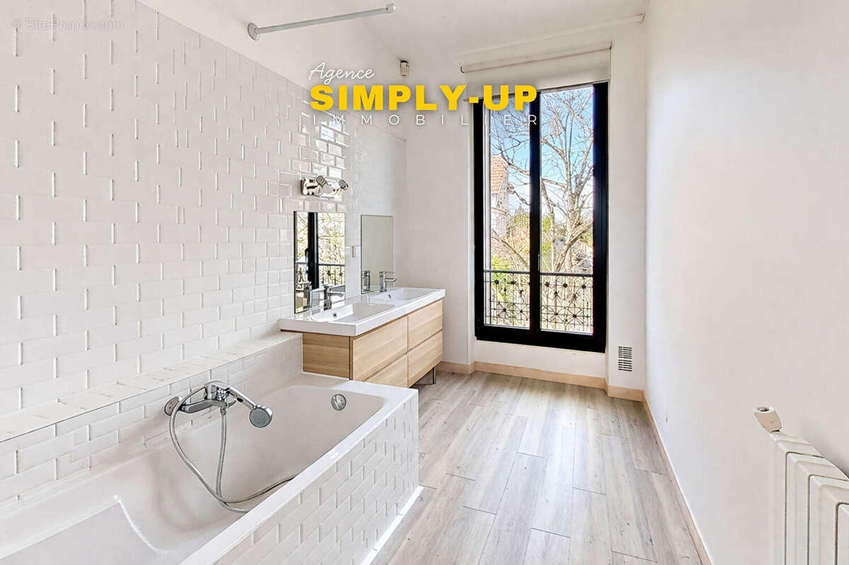 Maison à SAINT-CLOUD