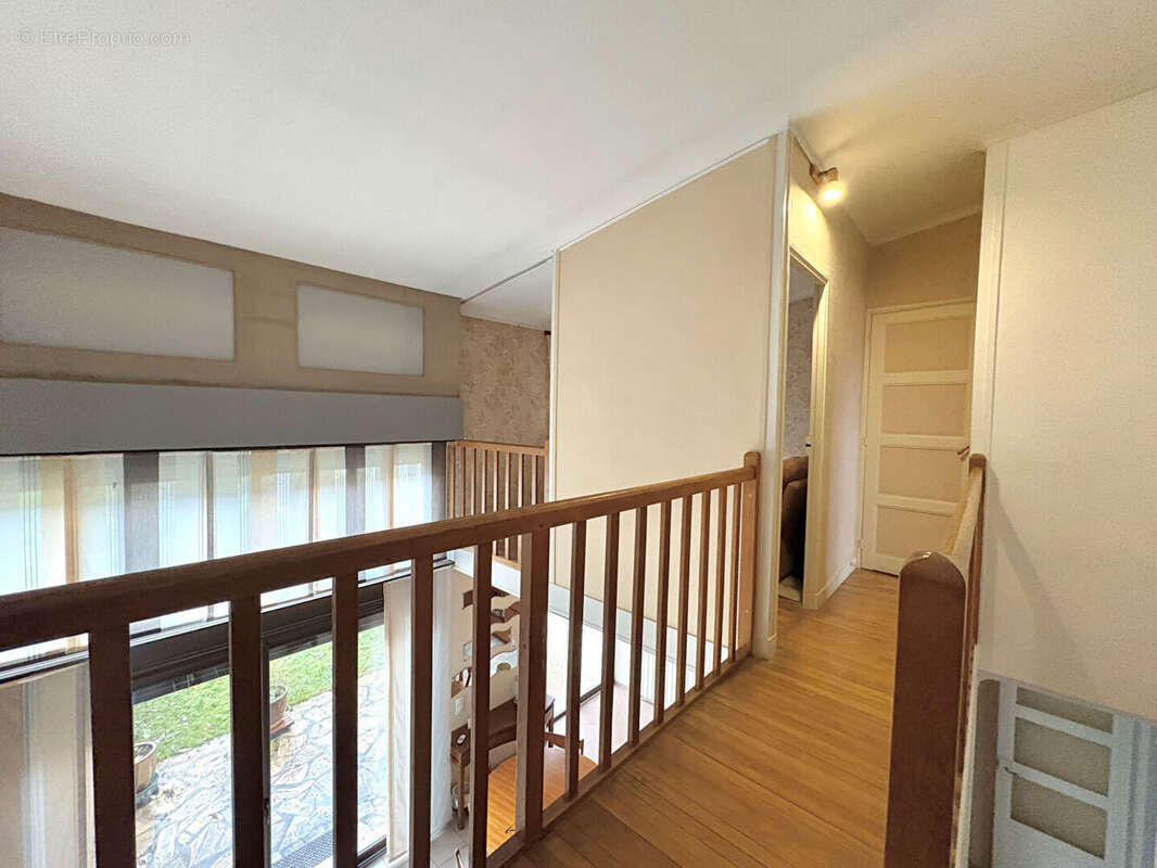 Maison à SAINT-CYR-L'ECOLE