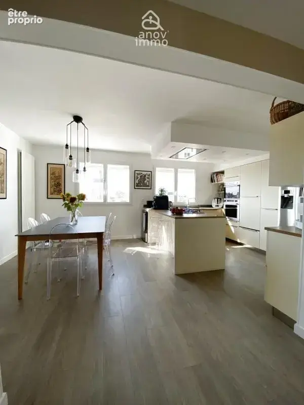 Appartement T5 coeur de ville, les sables d.olonne ,dernier é - photo 11