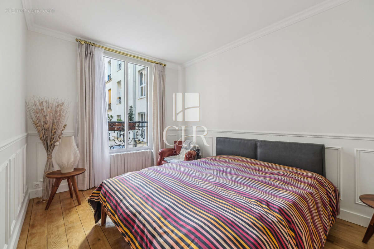 Appartement à PARIS-11E