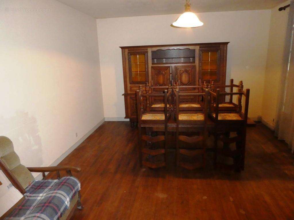 Maison à LESCOUET-GOUAREC