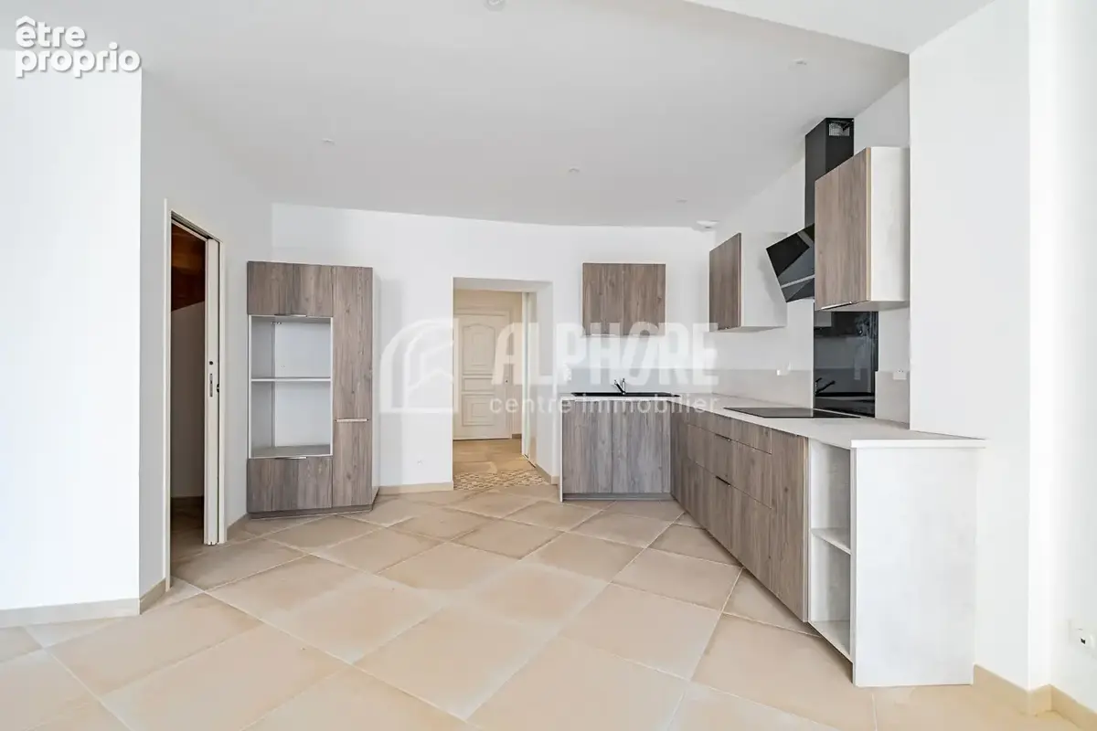 Maison de ville entièrement rénovée - À 10 min des plages, votre maison vous attend ! - photo 3