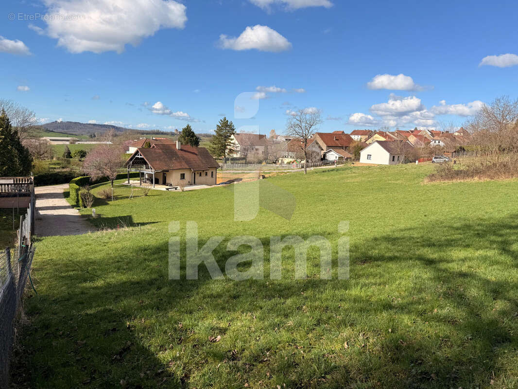 Terrain à PANNESSIERES