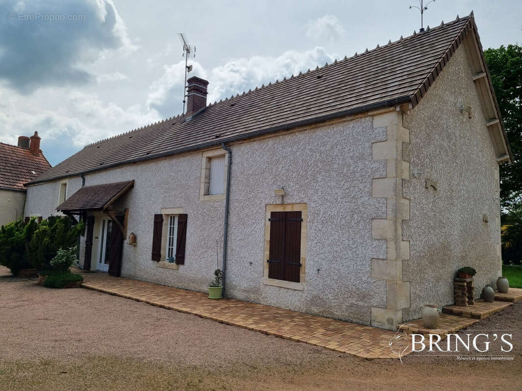 Maison à SAINT-GERMAIN-DES-BOIS