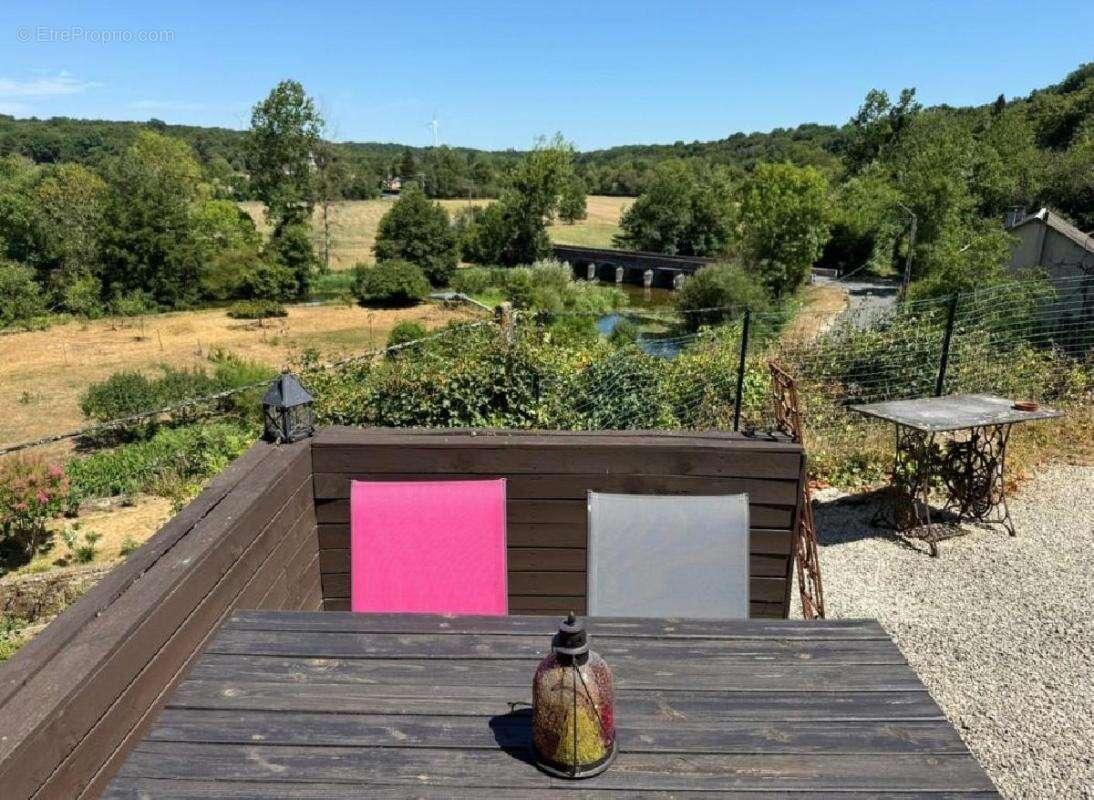 Maison 152 m² à Civray  - photo 4