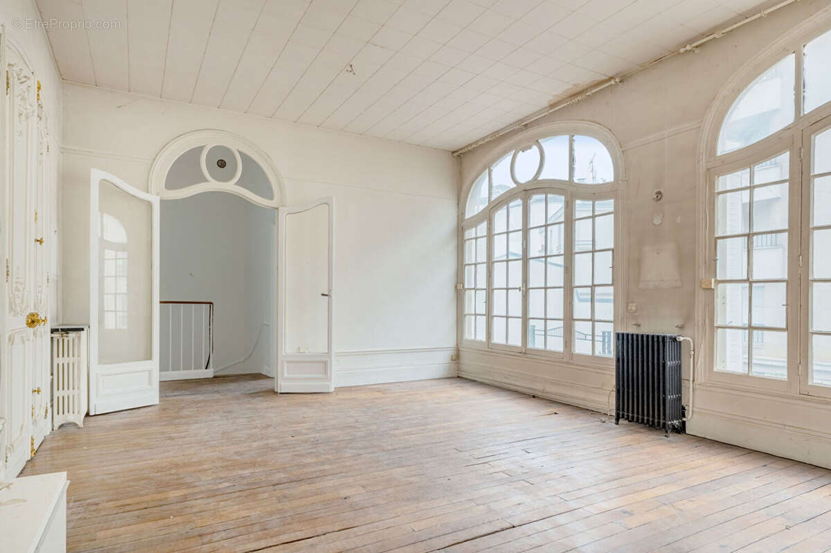 Maison à CHARENTON-LE-PONT