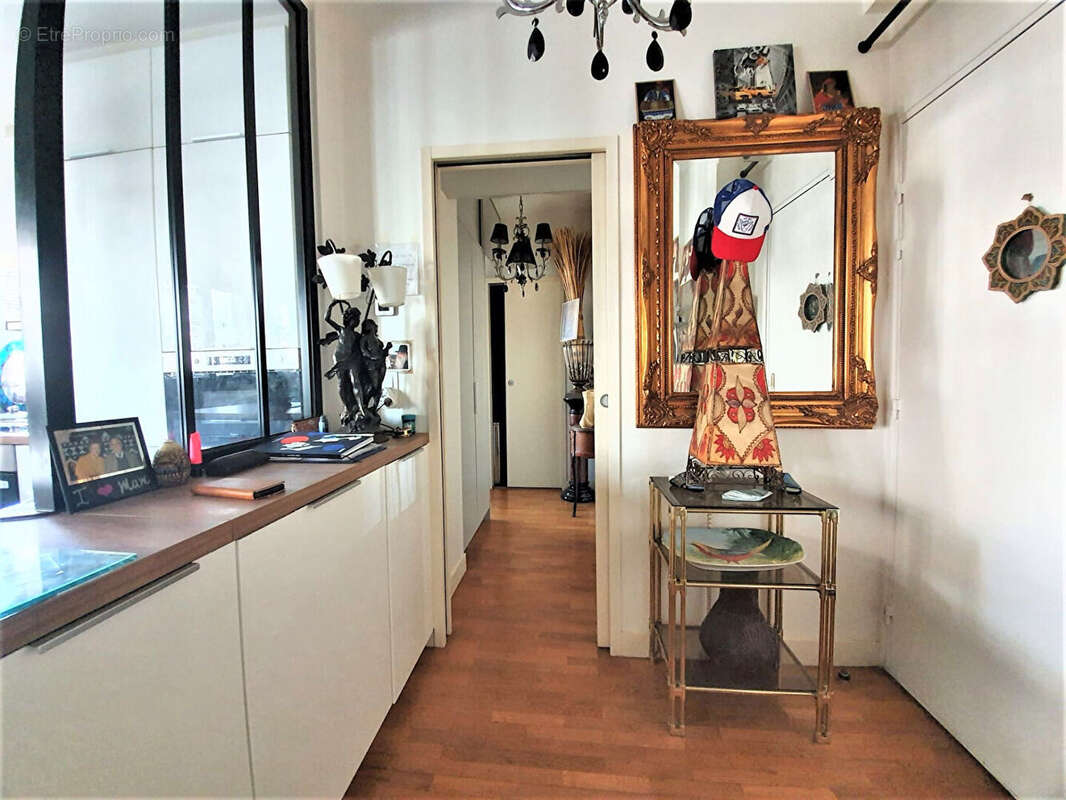 Appartement à LA GARENNE-COLOMBES