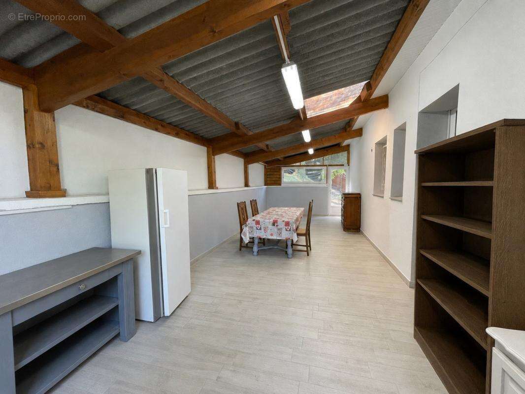 Maison 110 m2 5 pieces avec piscine - photo 10