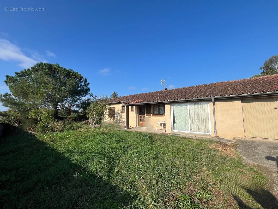 Maison à FONTENILLES