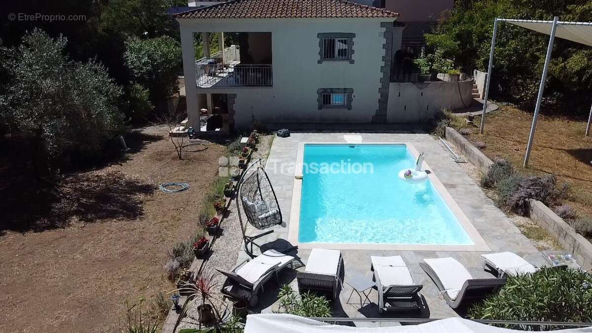 Maison à AFA