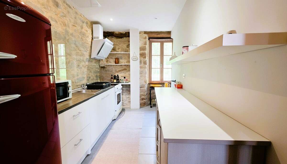 Maison à LARROQUE