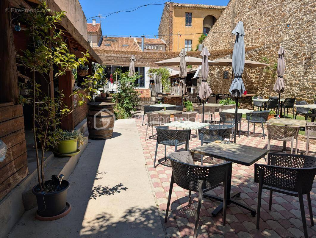 Commerce à REMOULINS