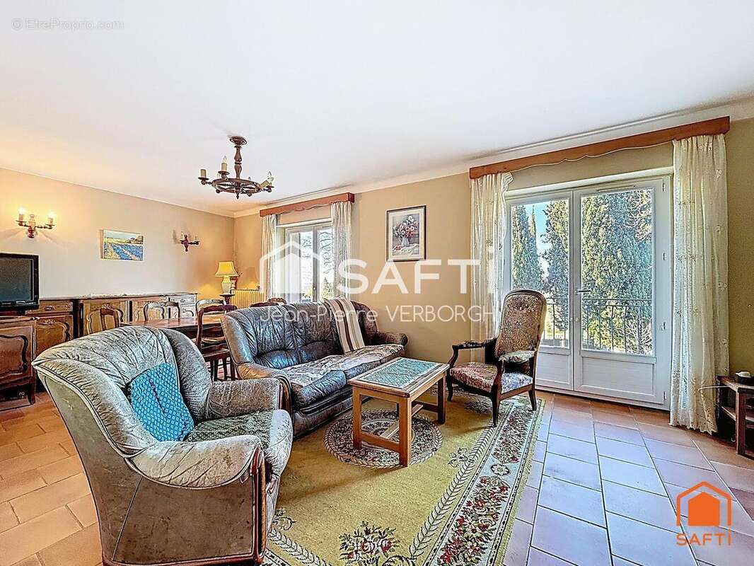 Photo 2 - Maison à AUPS