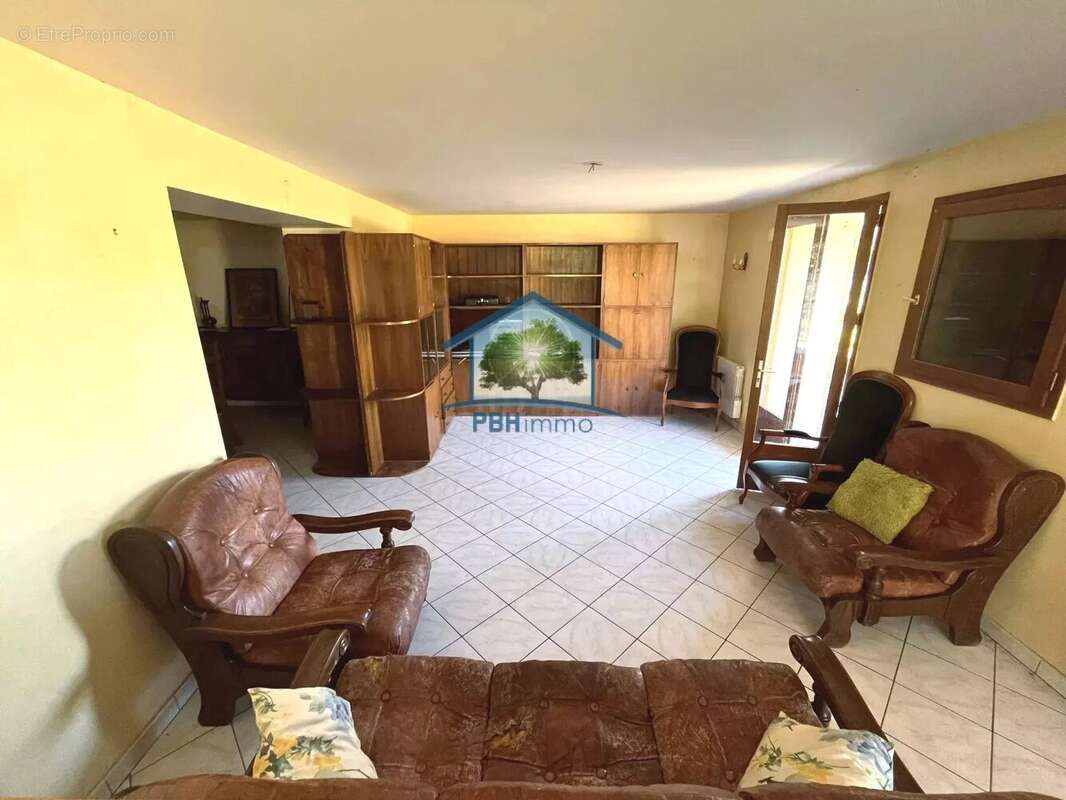 Maison à ASPRES-SUR-BUECH