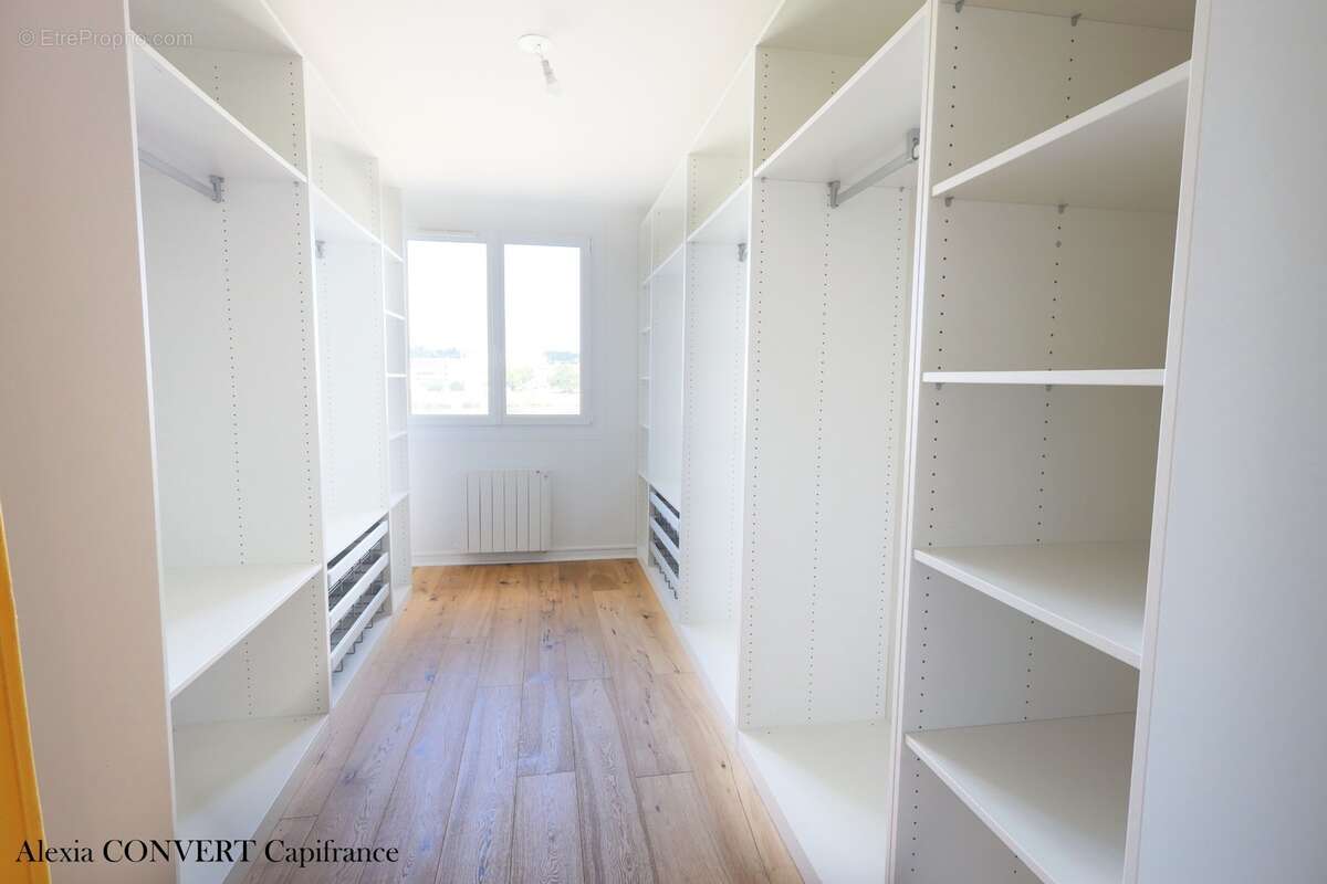 Appartement d'exception 99m² avec garage vue panoramique à SAINT LAURENT SUR SAONE (01) - photo 11