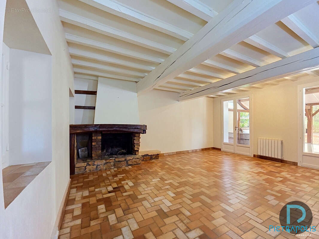 Maison 116 m² à Cruzilles-Les-Mepillat  - photo 3