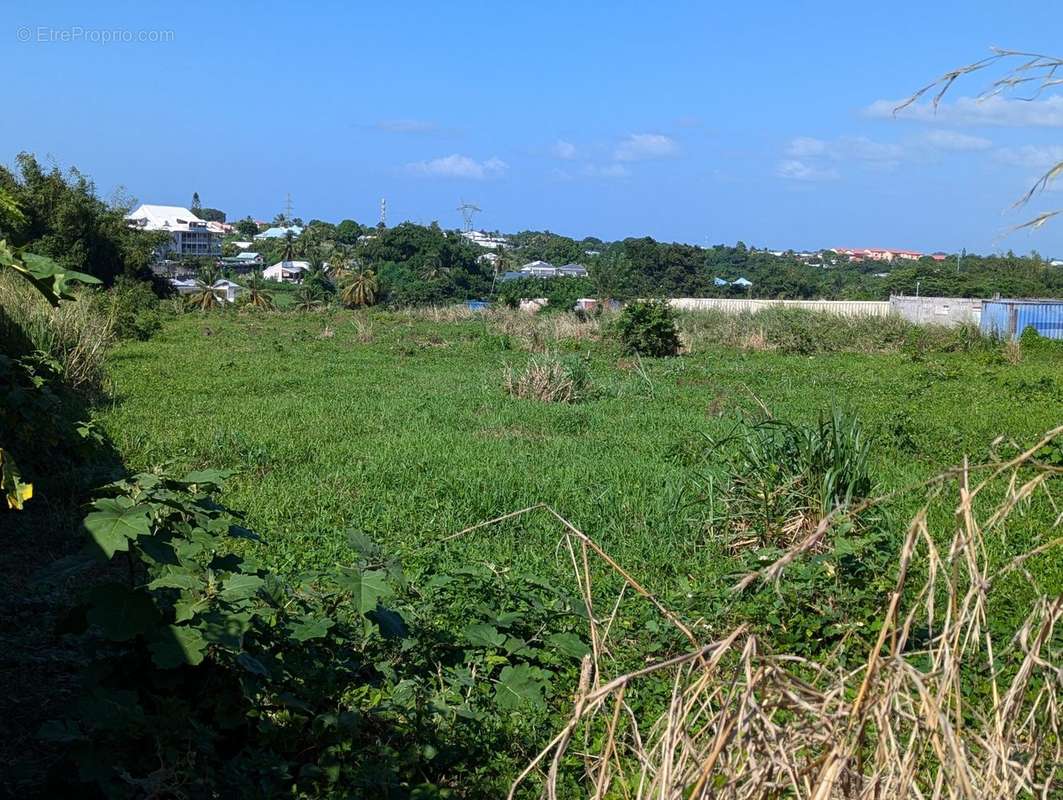 Maison à BAIE-MAHAULT