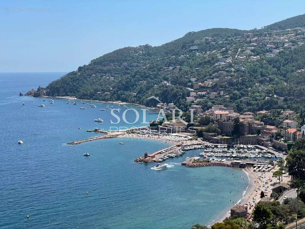 Maison à THEOULE-SUR-MER