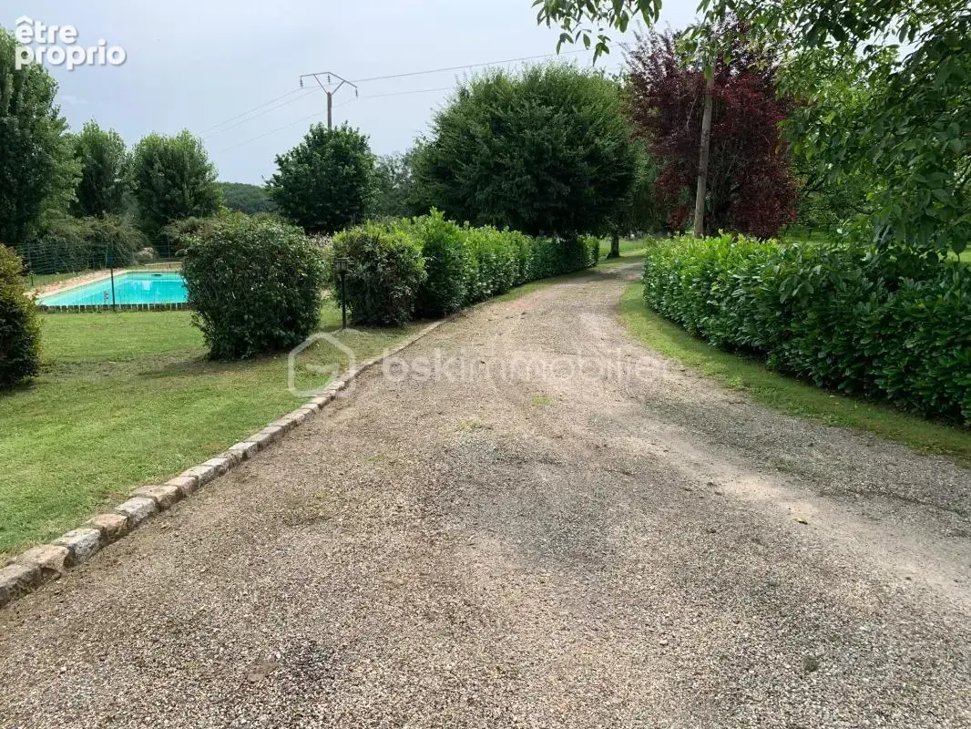 Propriété sans voisin proche de 2 belles maisons de style Périgourdin avec piscine - photo 24