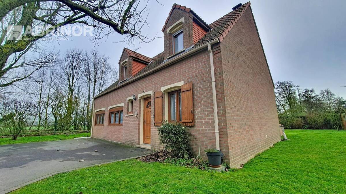 Maison à MOUCHIN