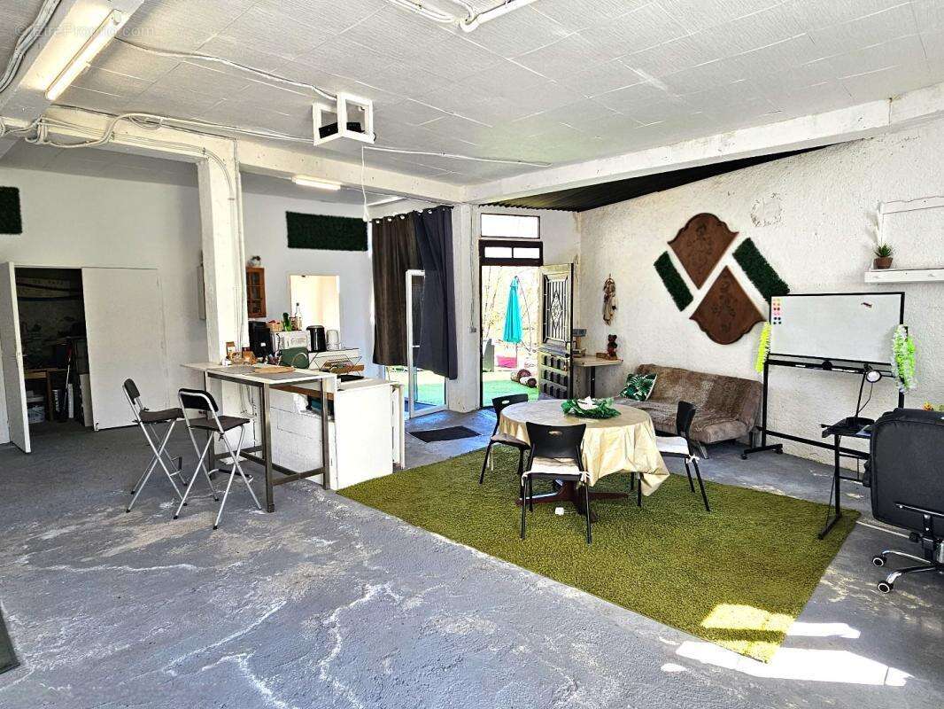 Maison à MONTFERRIER