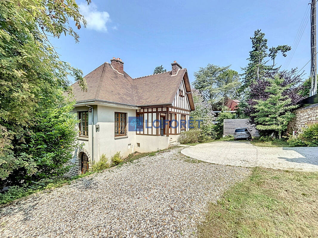 Maison à SAINTRY-SUR-SEINE