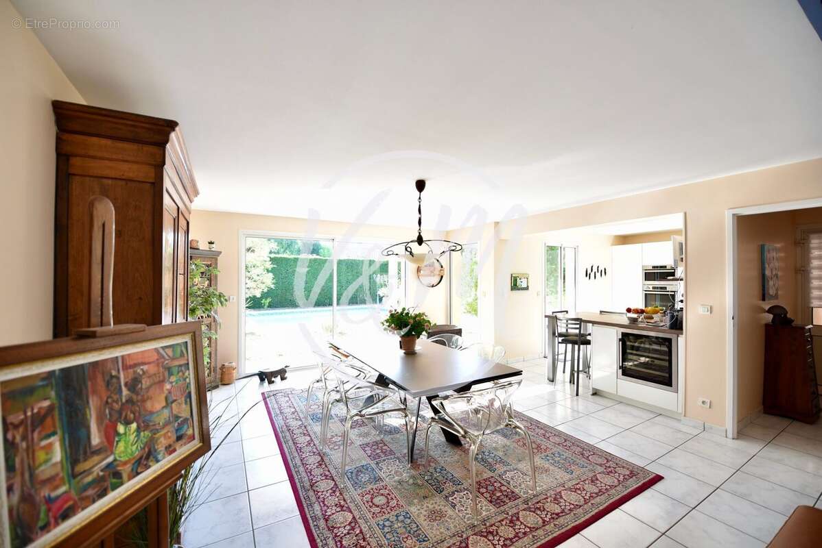 Maison 135 m² à Ares  - photo 2