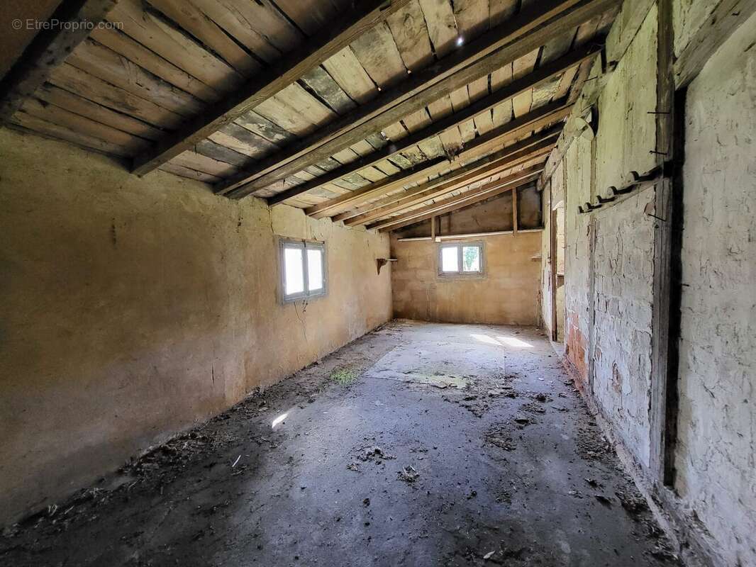 Maison à SAINT-JEAN-D&#039;ANGELY