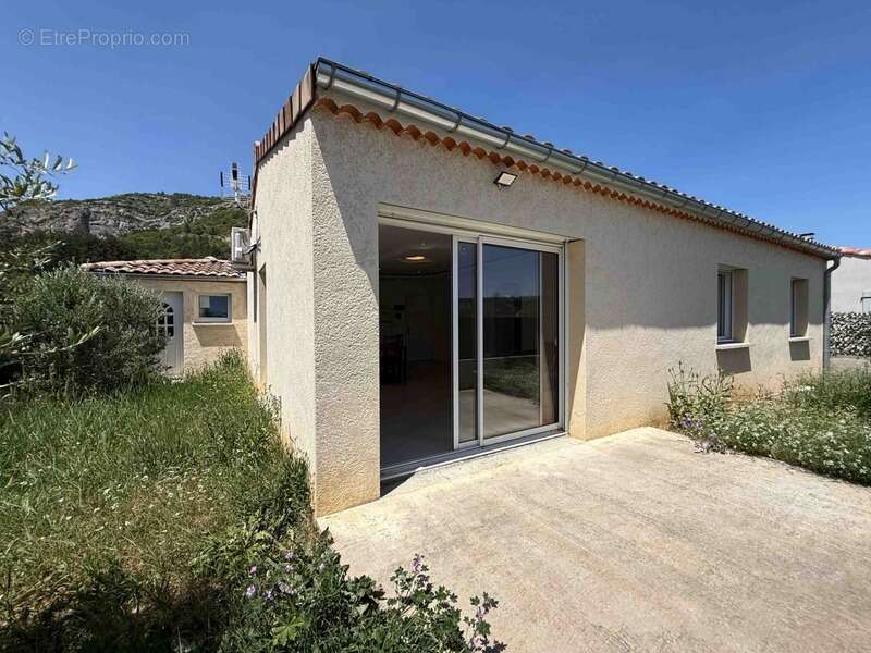 Maison de plain-pied récente – 81,5 m² – 3 chambres – Garage - Châteauneuf-de-Chabre (05) - photo 26