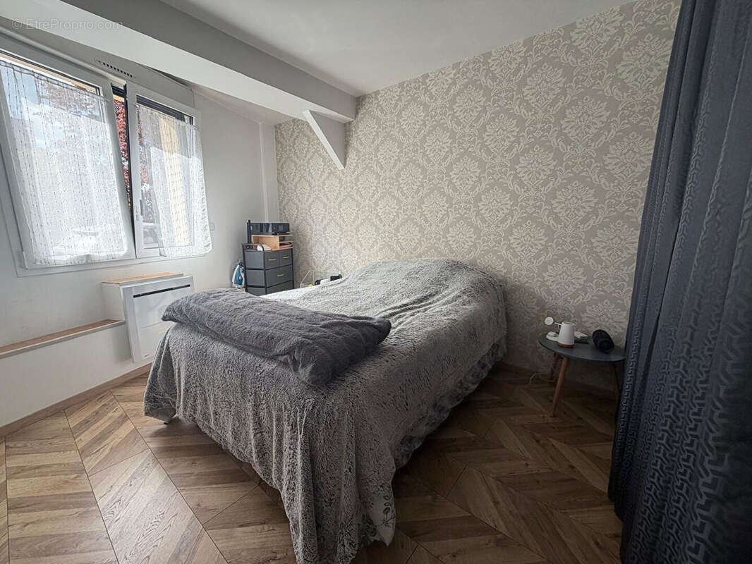 Appartement à LINAS