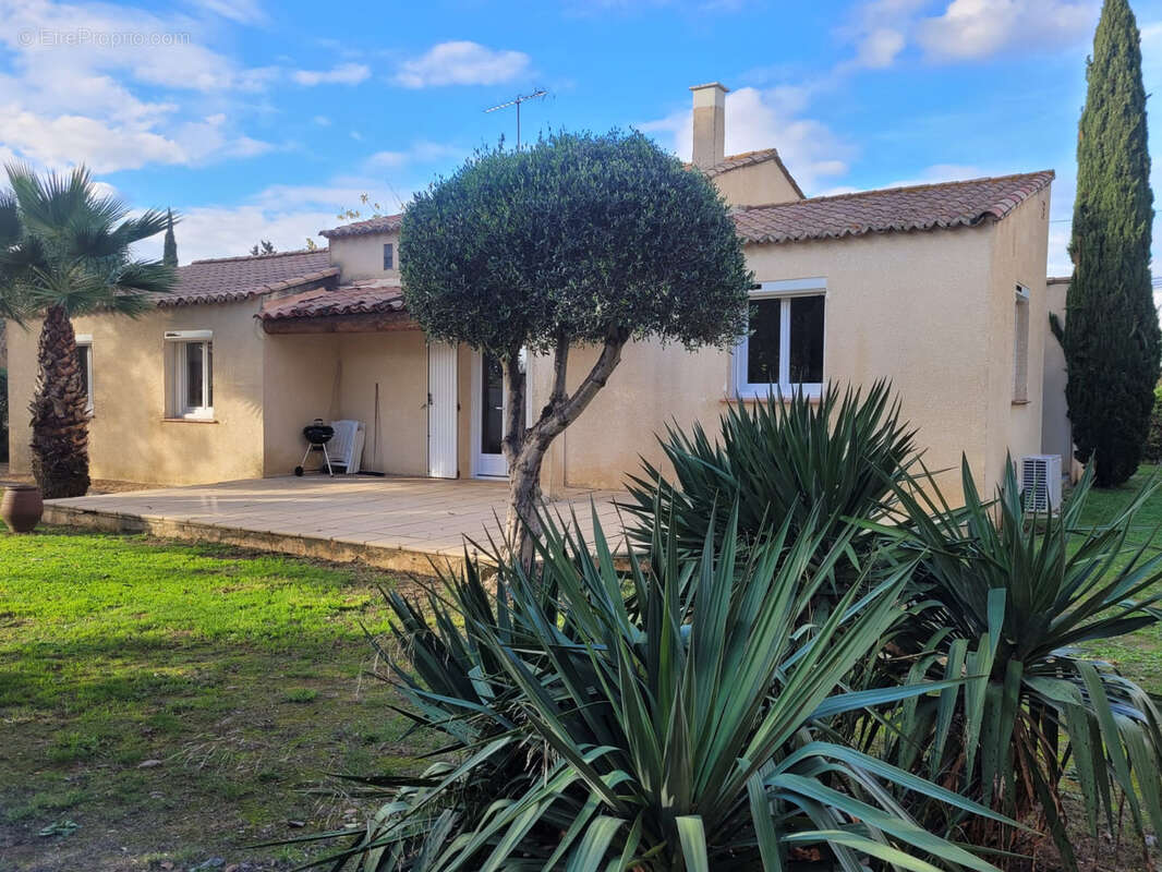 Maison à RODILHAN