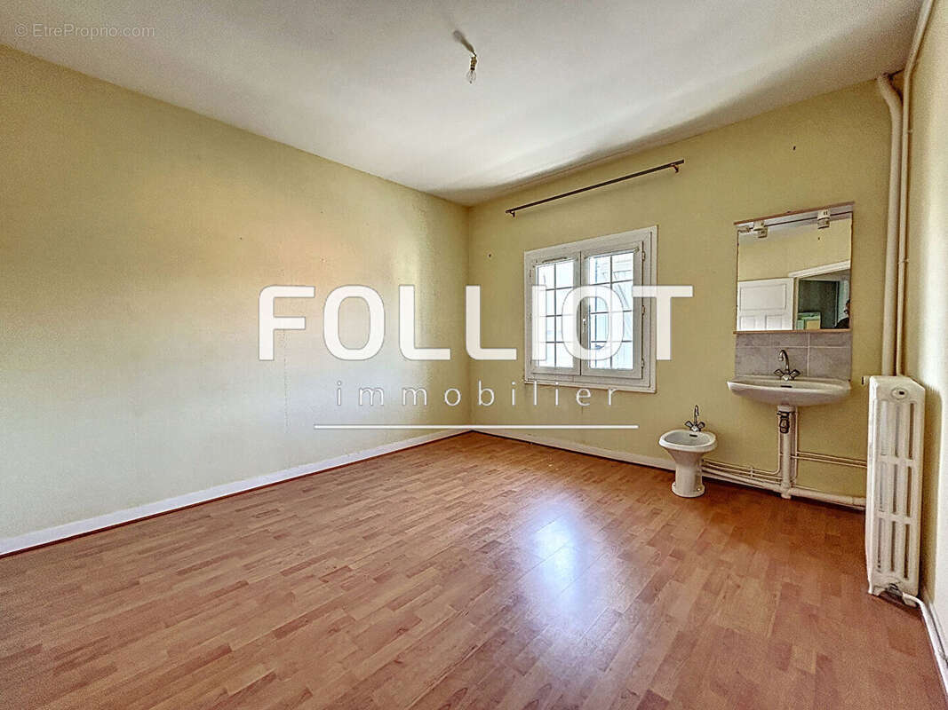 Maison à AGON-COUTAINVILLE