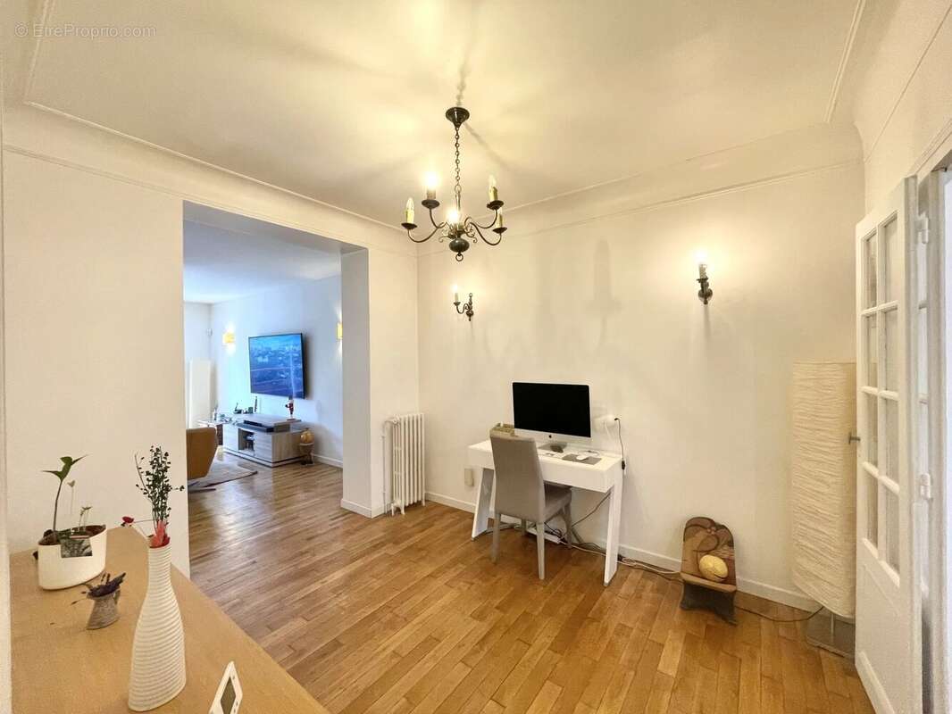 Maison à VERRIERES-LE-BUISSON