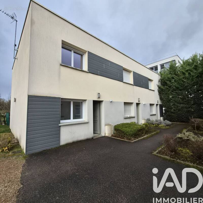 Photo 1 - Maison à TROYES