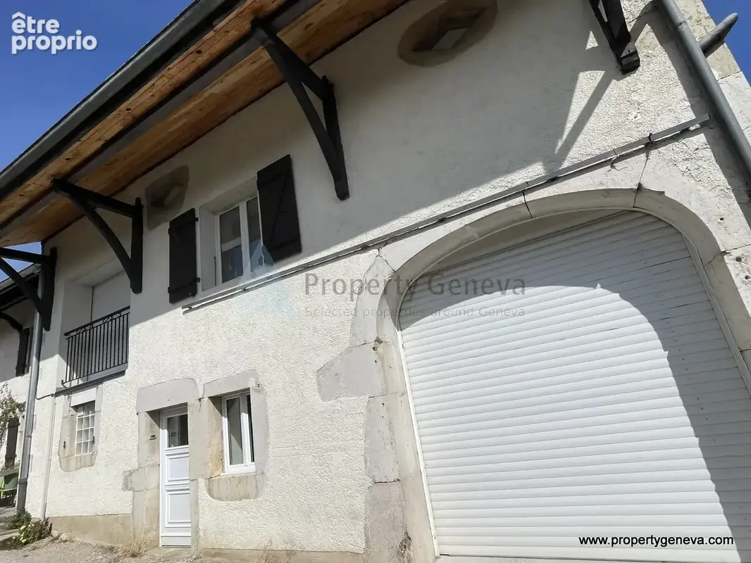Maison à SAINT-GENIS-POUILLY