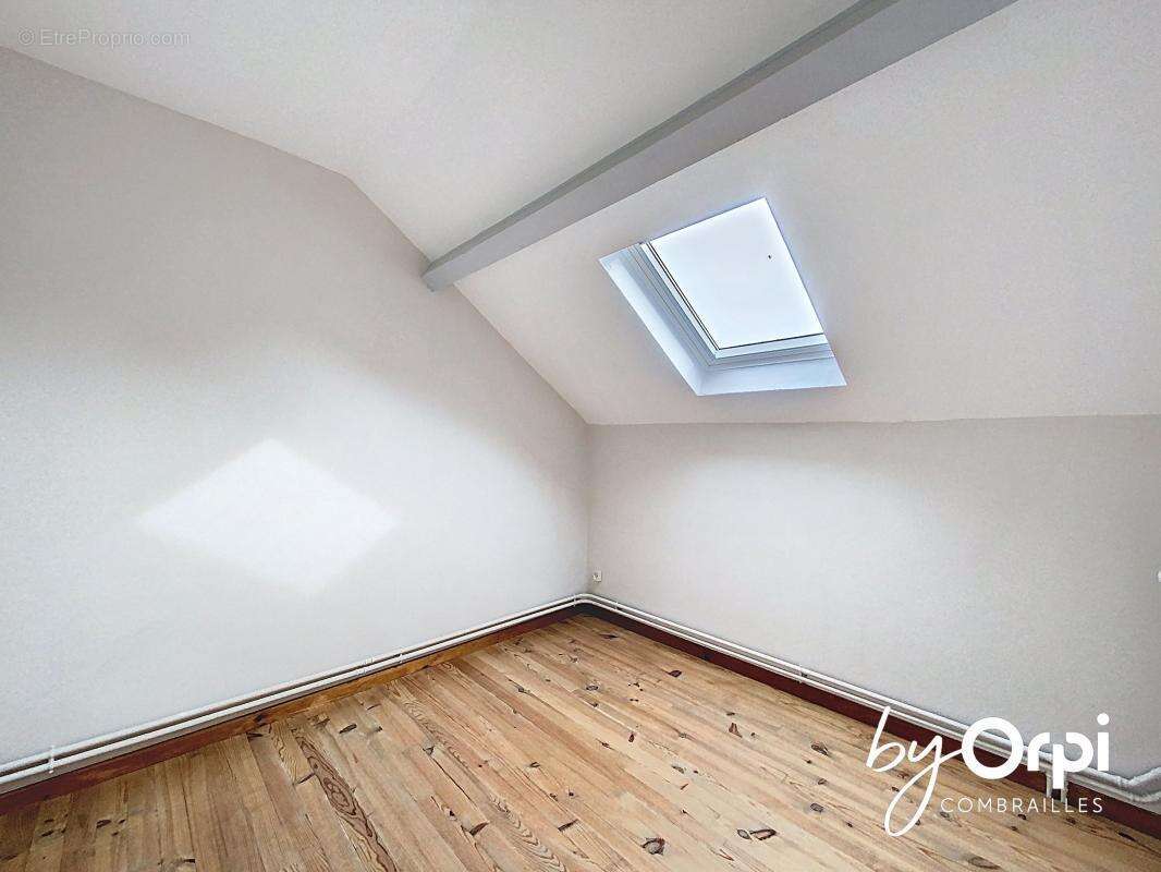 Maison à SAINT-ELOY-LES-MINES