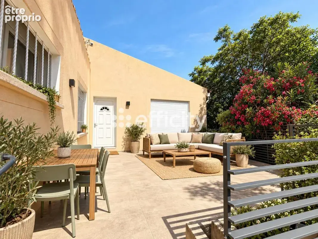 Maison 90 m² à La Fare-Les-Oliviers  - photo 1