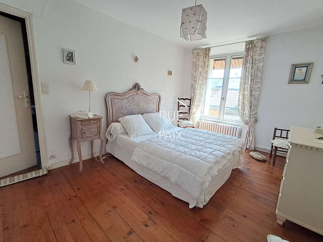 Maison à SCORBE-CLAIRVAUX