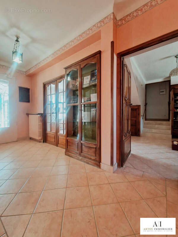 Maison à MONTELIMAR