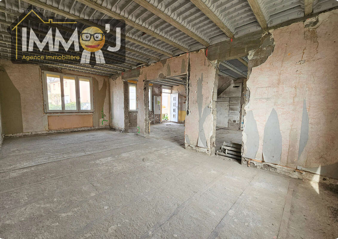 Maison à NEUVES-MAISONS