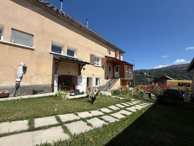 Maison à LA CLUSE