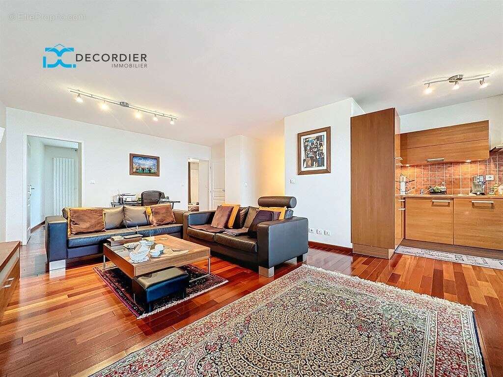 Appartement à EVIAN-LES-BAINS