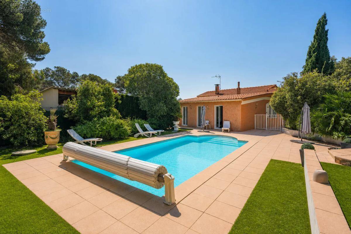 Maison à SAINT-RAPHAEL