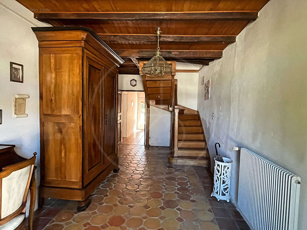 Maison à RAZAC-DE-SAUSSIGNAC