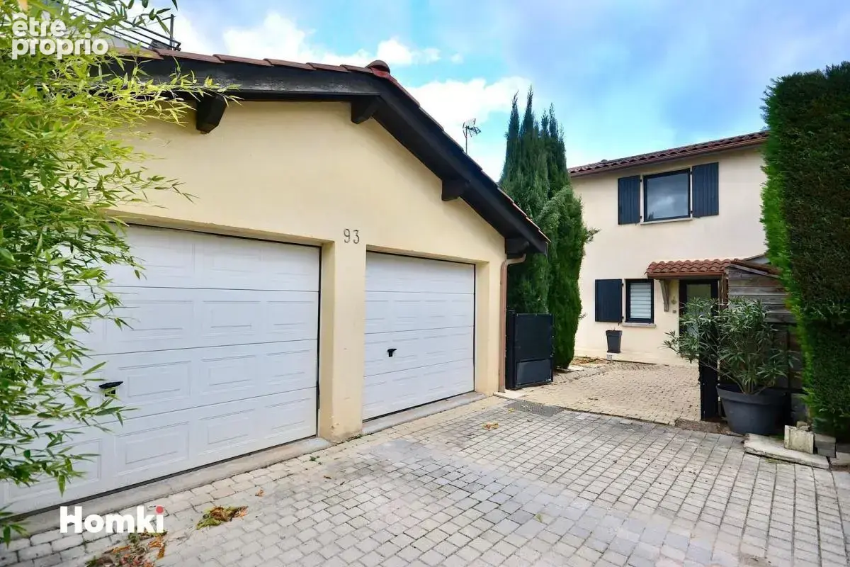Maison/Villa T5 de 138 m² à Villefranche-sur-Saône 69400 - photo 2