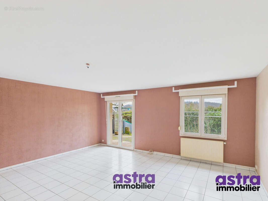 Maison à ROPPENTZWILLER