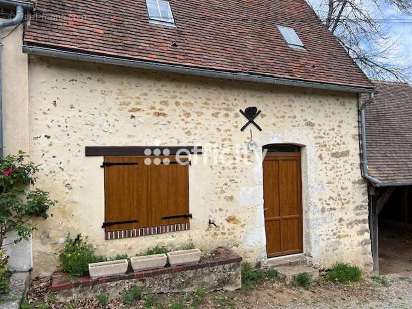 Maison à LONGNY-AU-PERCHE