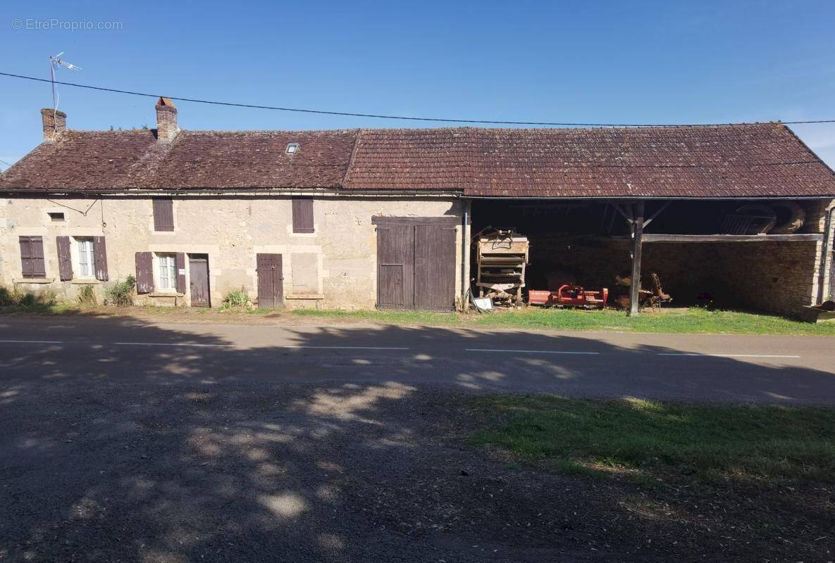 Maison à BRINON-SUR-BEUVRON