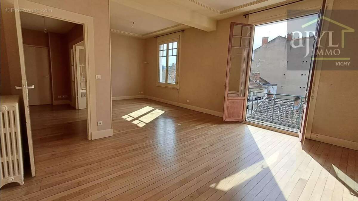 Appartement à VICHY