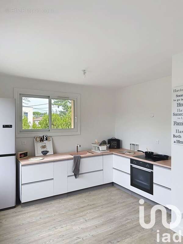 Photo 5 - Maison à SAINT-GENIS-LES-OLLIERES